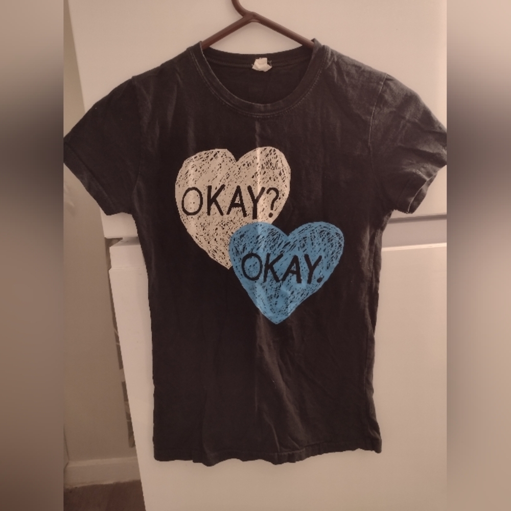 Bay Island Black and Blue Short Sleeve Tee with Heart Graphic Size S.